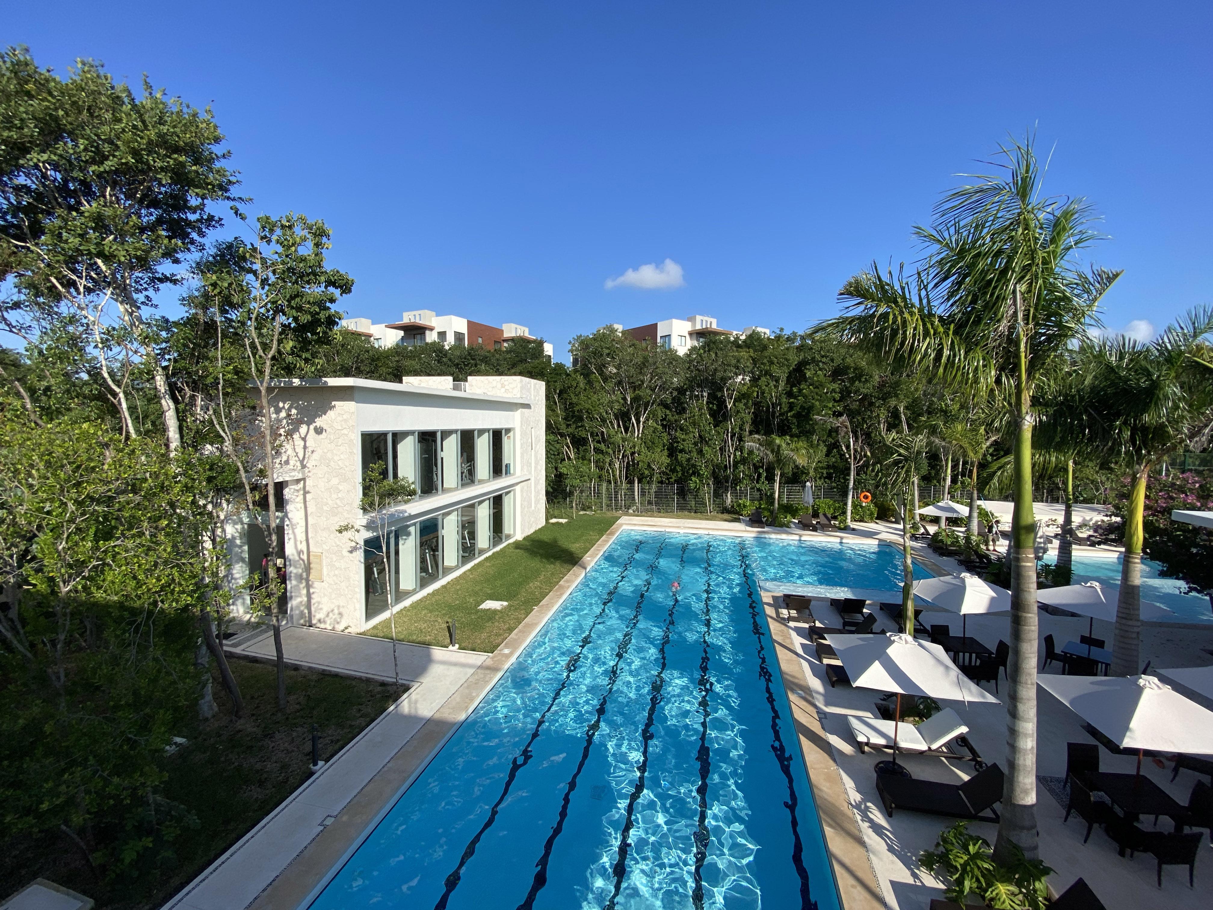 Terreno en esquina de REMATE en Senderos Mayakoba