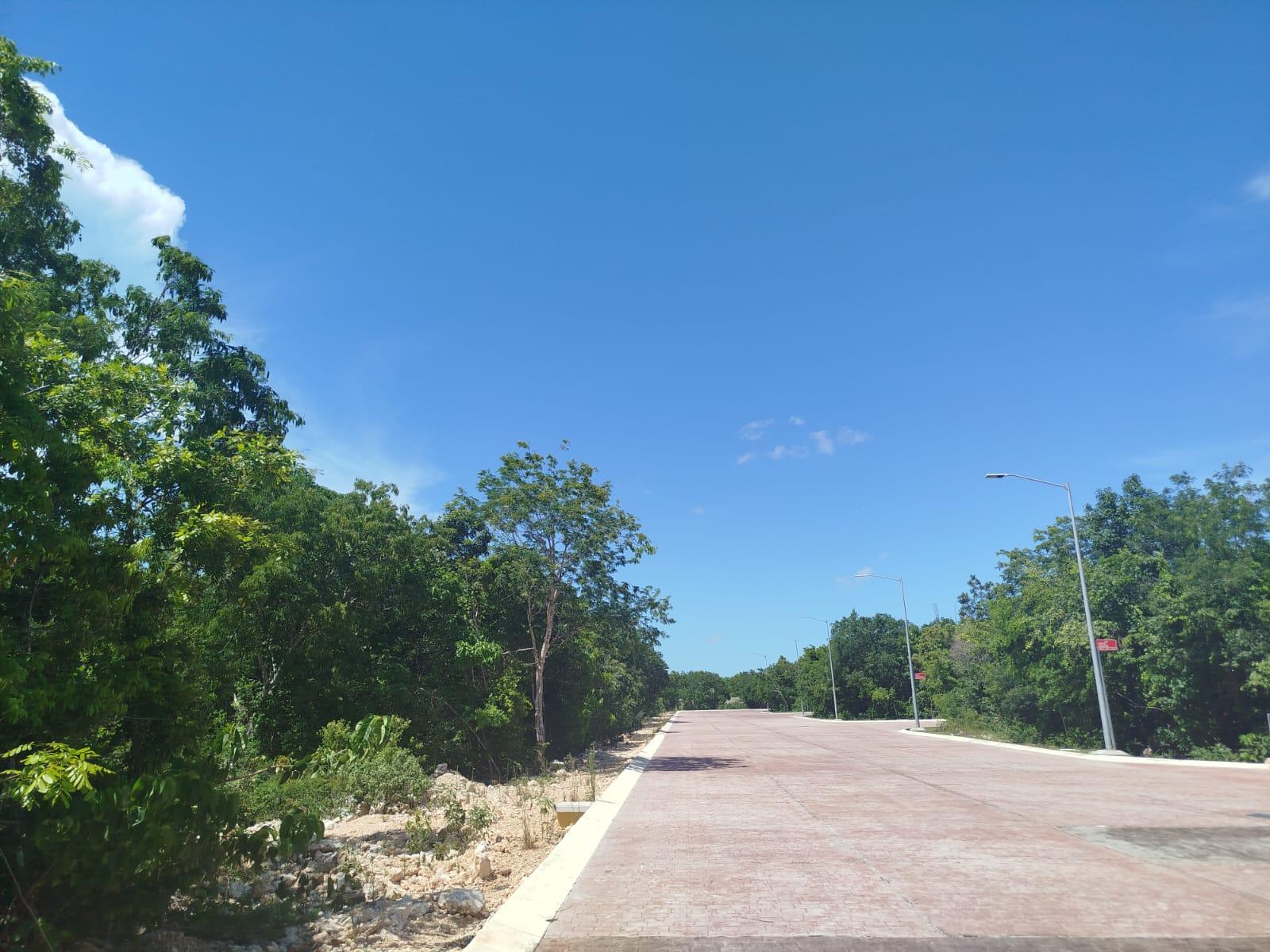 Lote uso mixto en Residencial Altai, Cancún