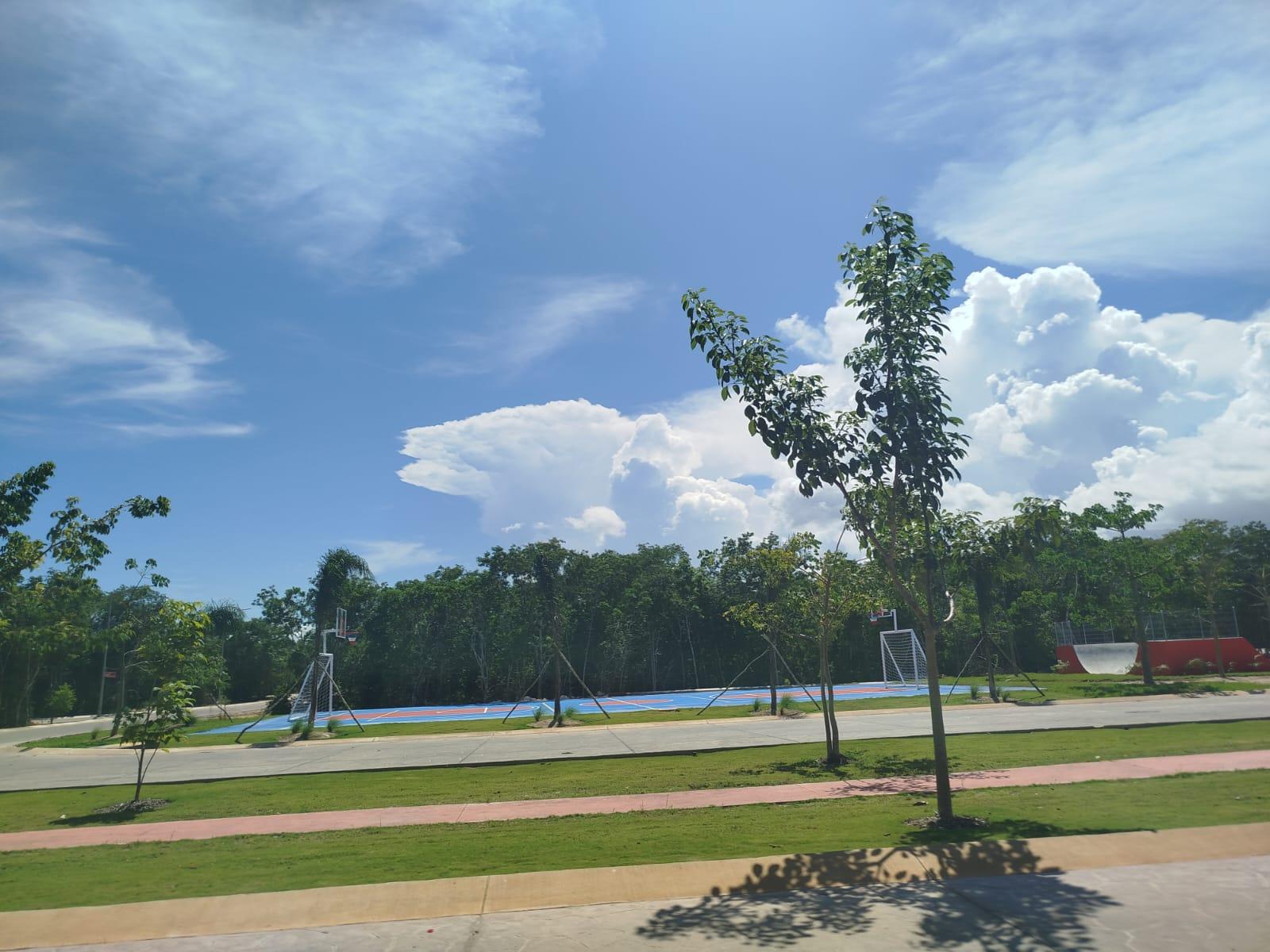 Lote uso mixto en Residencial Altai, Cancún