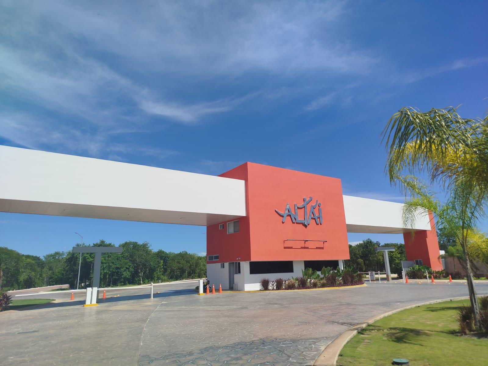 Lote uso mixto en Residencial Altai, Cancún