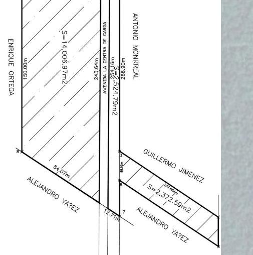 Terreno de 2372 mts2 a bordo de carretera en la carretera 186