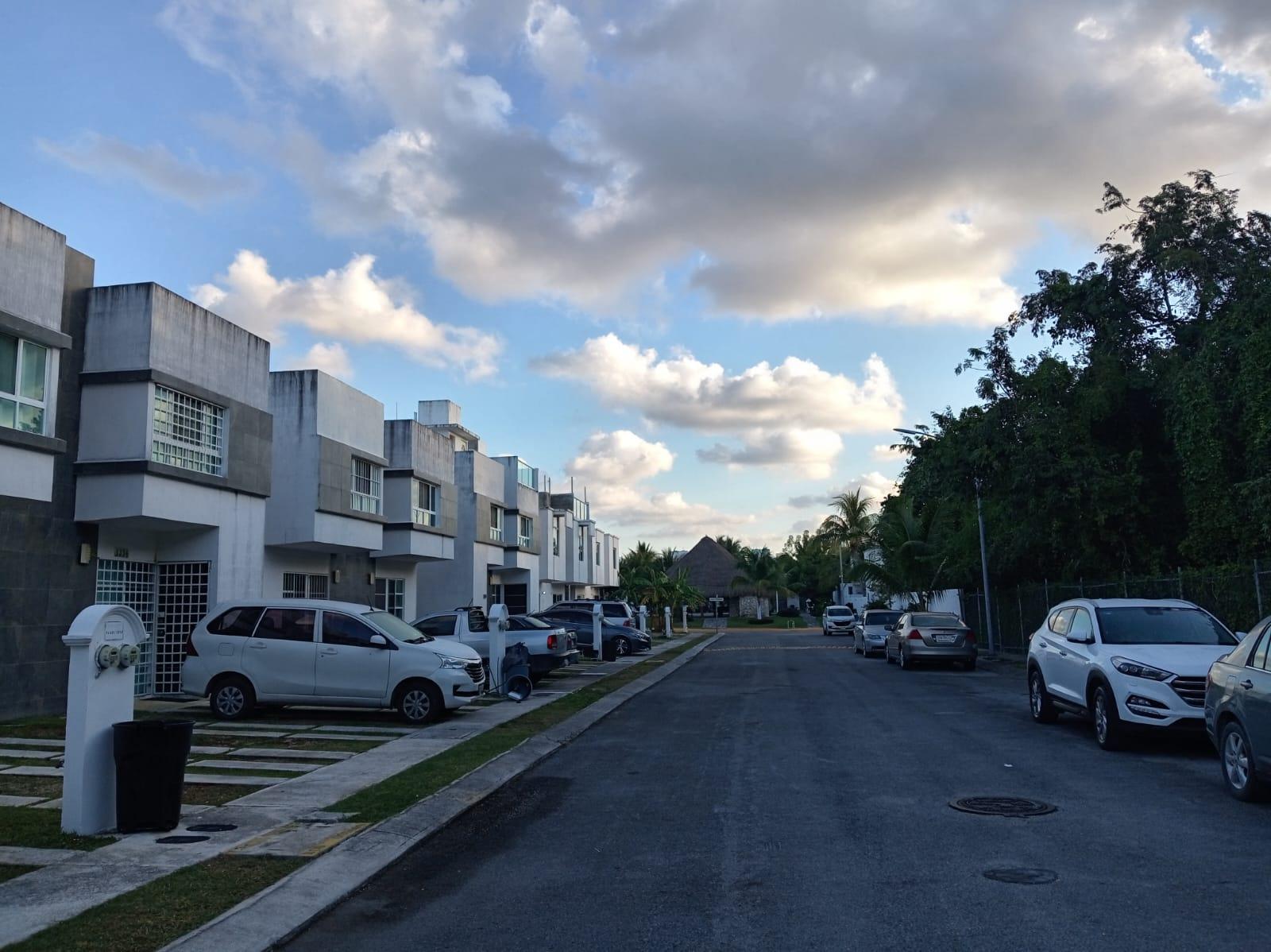 Casa en Fraccionamiento Playa Azul, Playa del Carmen