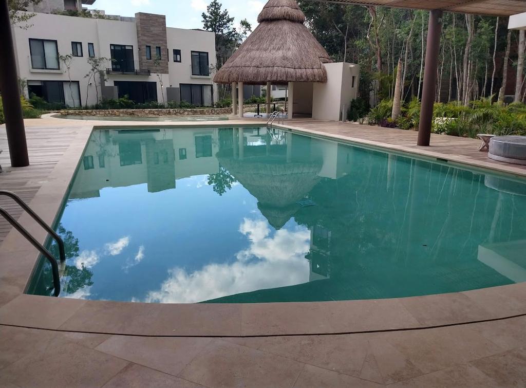 VILLA EN RENTA AMUEBLADA EN MAYAKOBA, PLAYA DEL CARMEN