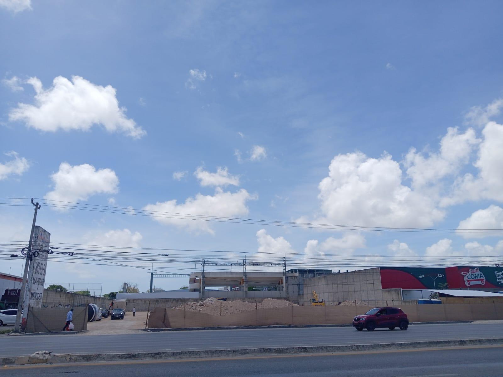 Renta de Bodega Comercial e Industrial en Av.Lopez Portillo