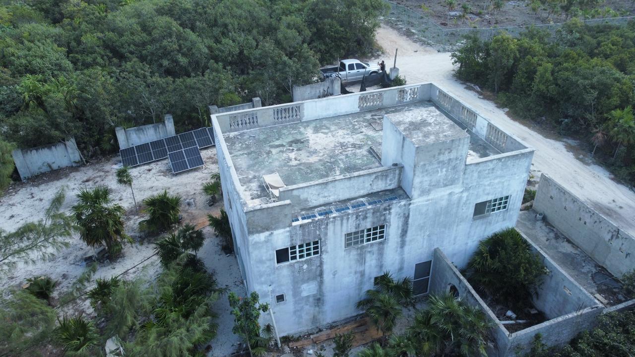 Residencia en Obra gris en Isla Blanca