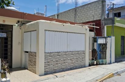 5 cuartos 1 local comercial a 1.5 km de Playa Esmeralda, Playa del Carmen!