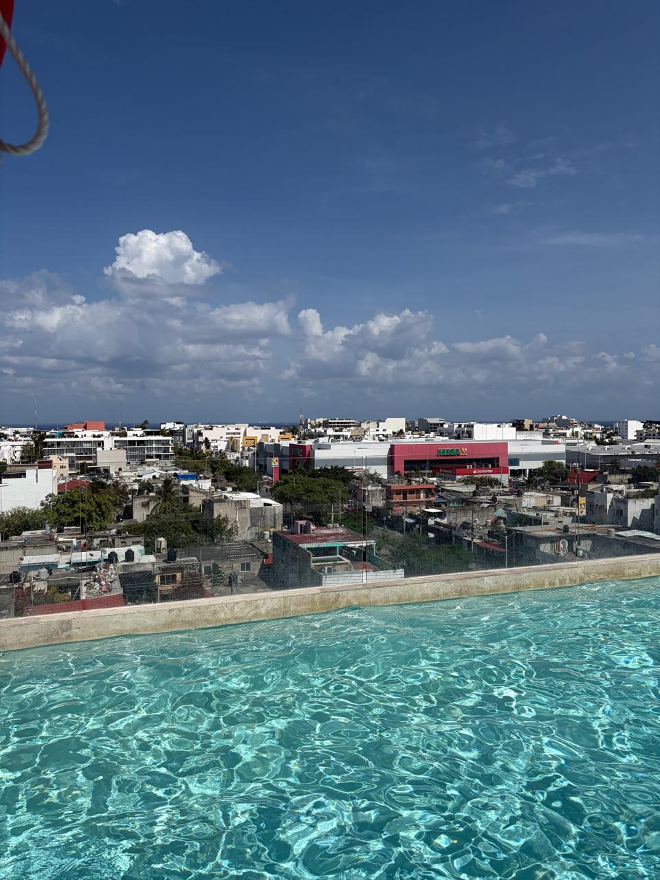 Rento estudio a 1 km del muelle Av.Constituyentes Playa del Carmen