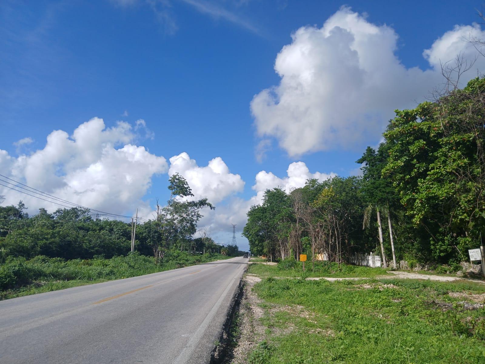 60 mts2 sobre carretera Federal Cancún-Mérida