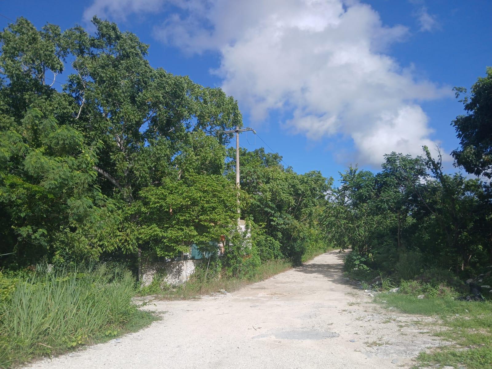 60 mts2 sobre carretera Federal Cancún-Mérida